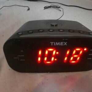 Timex Red Display Dual Alarm Clock AM/FM Radio Battery Backup T231Y